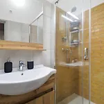 Ξενοδοχείο με διαμερίσματα Downtown House Orange
