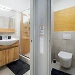 Ξενοδοχείο με διαμερίσματα Downtown House Orange Βουδαπέστη