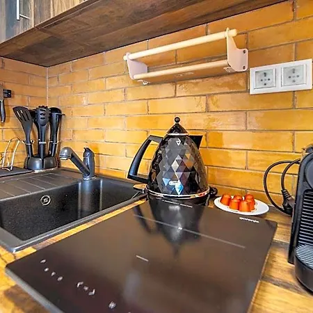 Hotel apartamentowy Downtown House Orange 4*