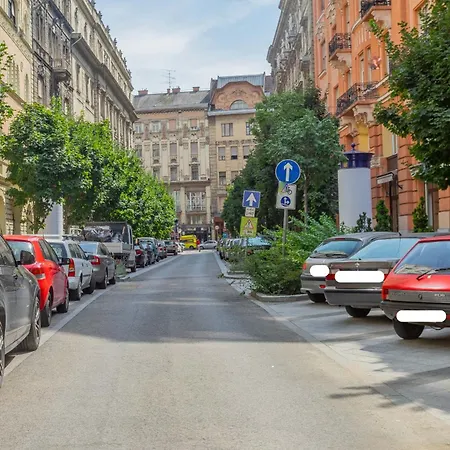 Downtown House Orange