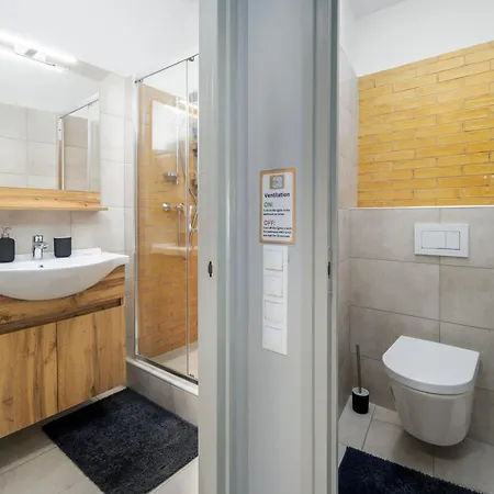 Lägenhetshotell Downtown House Orange Budapest