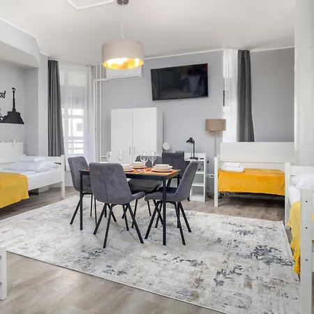 Lägenhetshotell Downtown House Orange Budapest